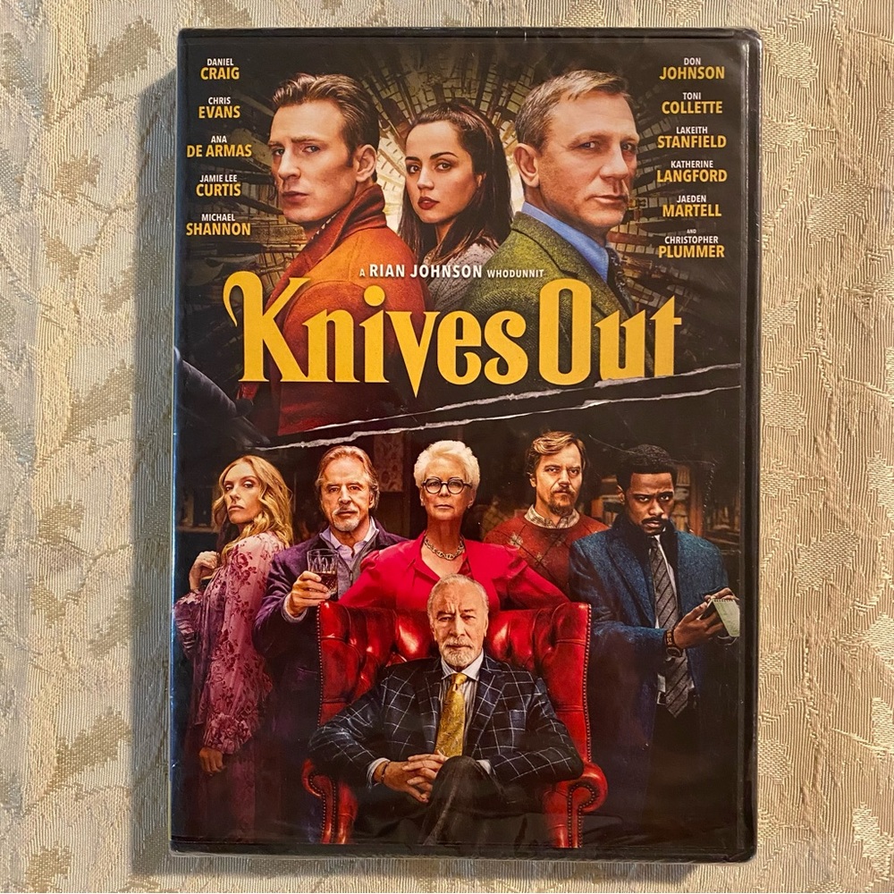 Knives Out DVD